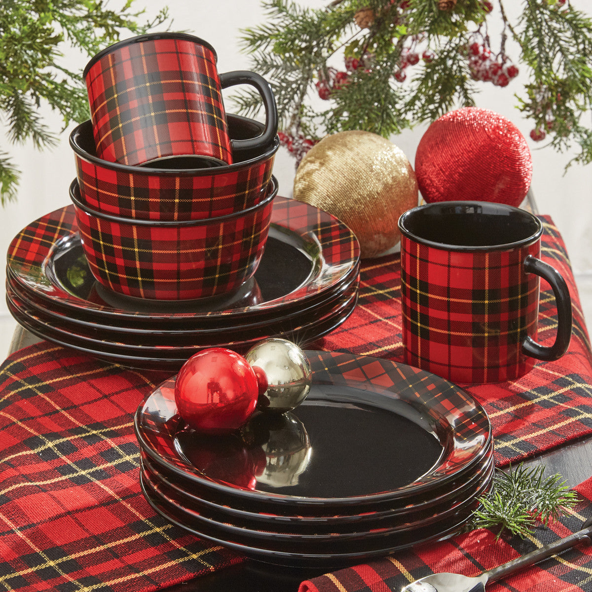 Park Designs Sportsman Plaid Mug Set - Red