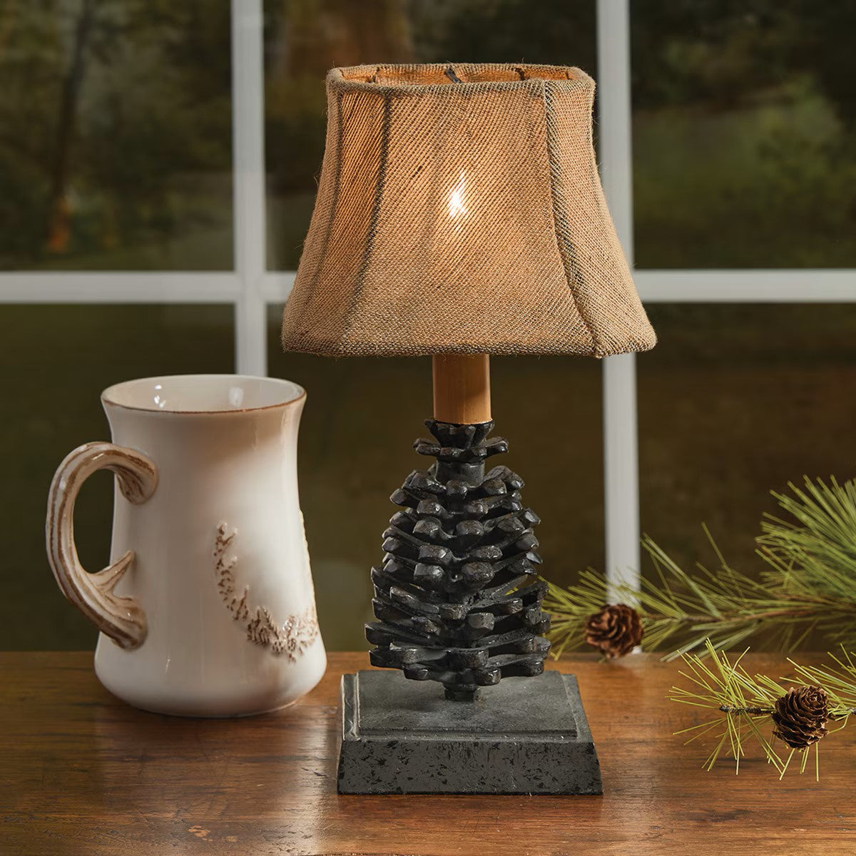 Park Designs Pinecone Accent Lamp With Shade